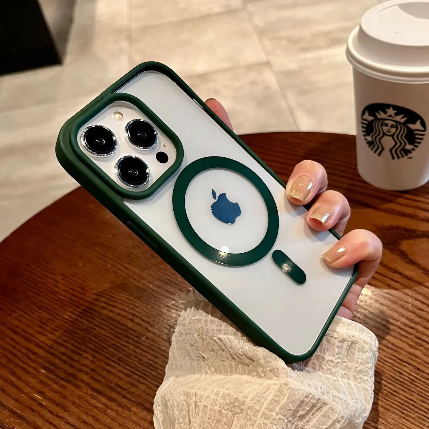 Capa de celular magnética de acrílico à prova de choque transparente para iPhone 16 15 14 13 12 11 Pro Max 14 Plus com carregamento sem fio Magsafe e capa rígida de PC