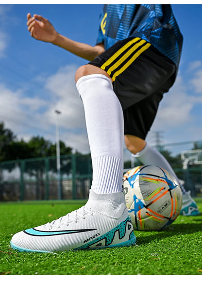 Novos calçados de futebol masculinos para atividades ao ar livre, antiderrapantes, chuteiras profissionais de futebol, cano alto, calçados de treinamento, envio direto, grama, mais vendidos